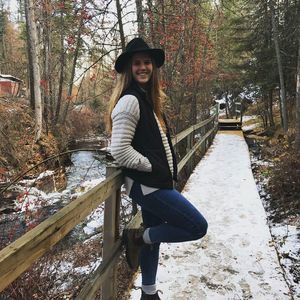 Meet your Posher, Taylor